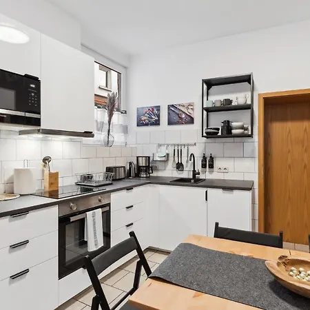Apartment Ehrenberg Am Markt Fuer 6 Delitzsch
