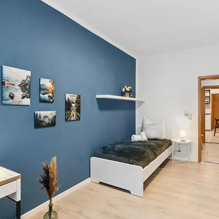 Apartment Ehrenberg Am Markt Fuer 6 Delitzsch